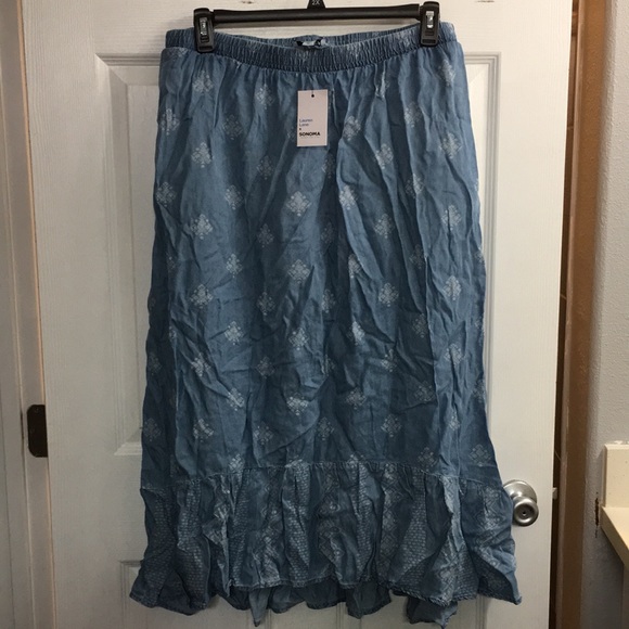NWT skirt - Picture 5 of 7